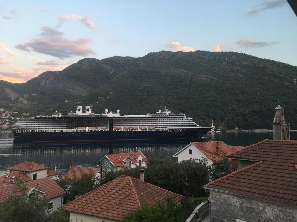 Tale House Montenegro Tivat Bagian luar foto