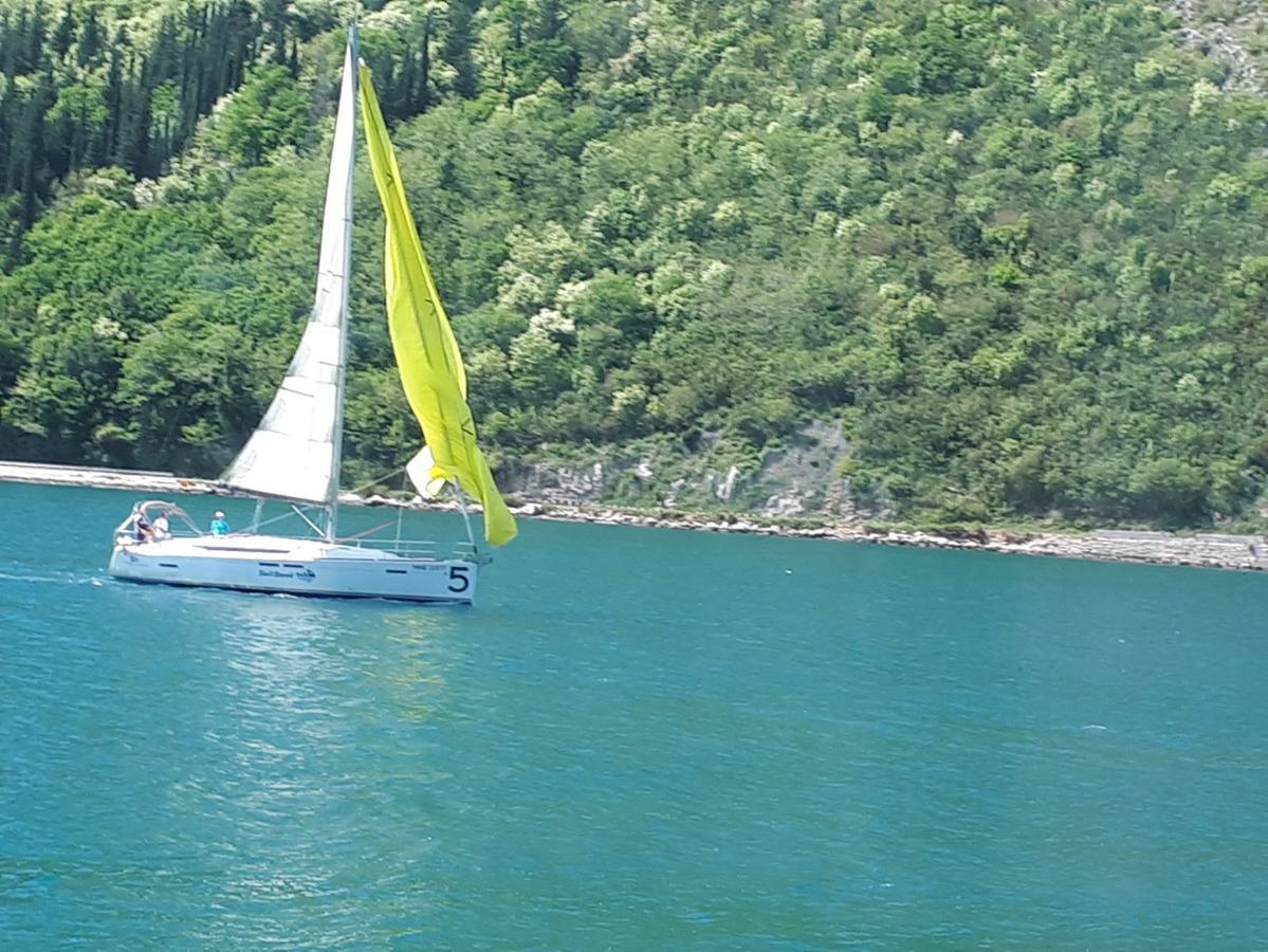Tale House Montenegro Tivat Bagian luar foto