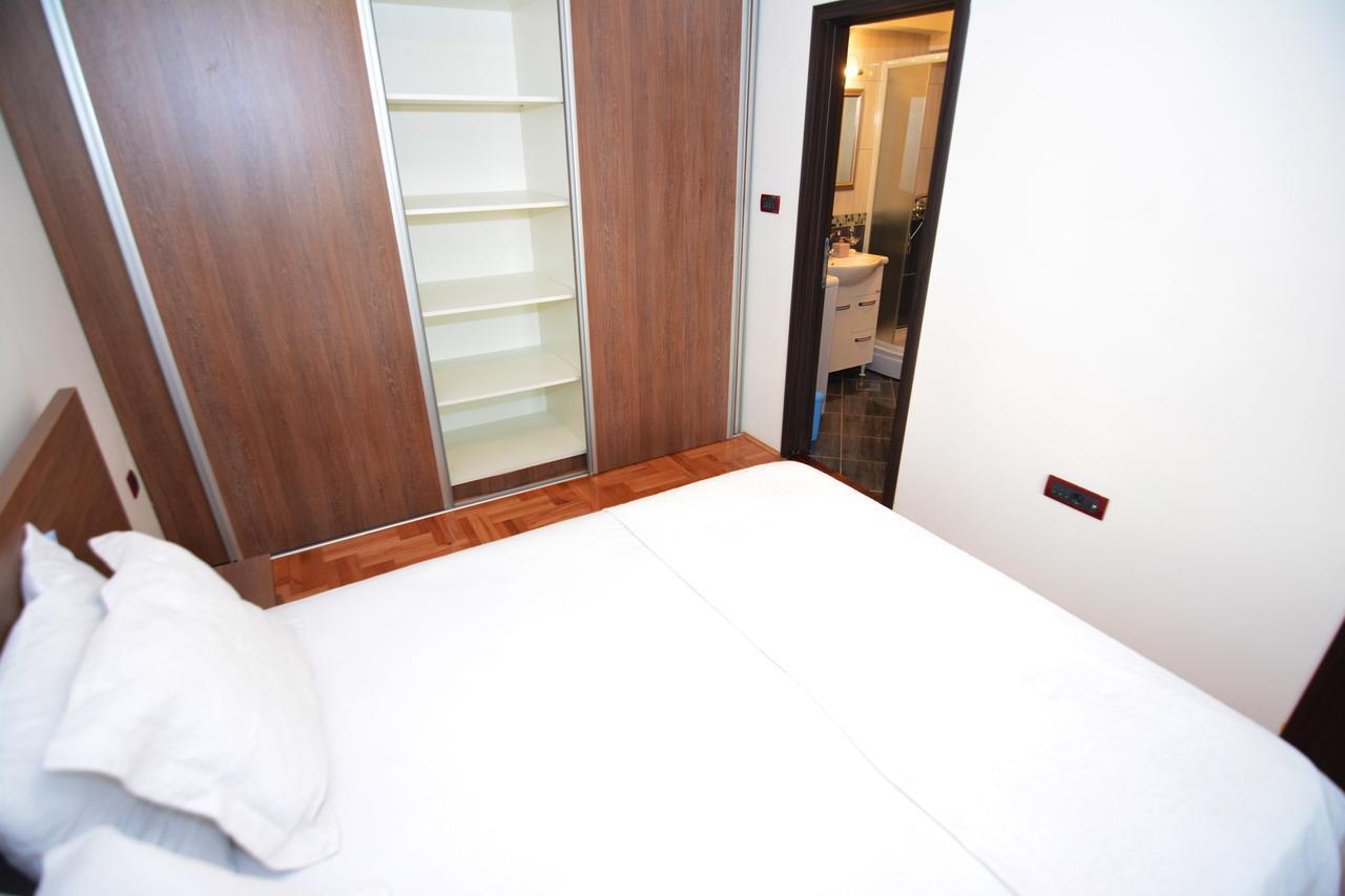 Tale House Montenegro Tivat Bagian luar foto