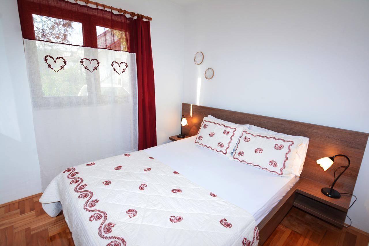 Tale House Montenegro Tivat Bagian luar foto