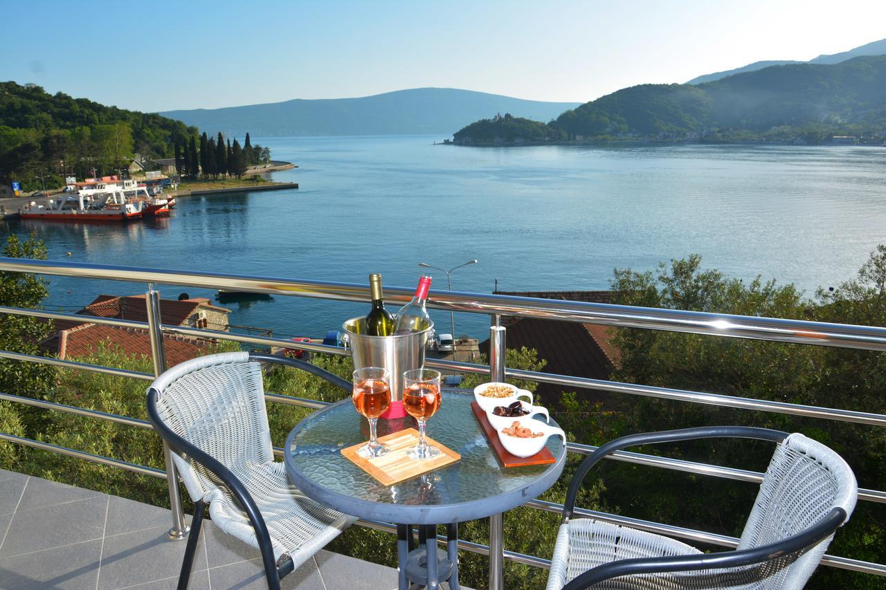 Tale House Montenegro Tivat Bagian luar foto